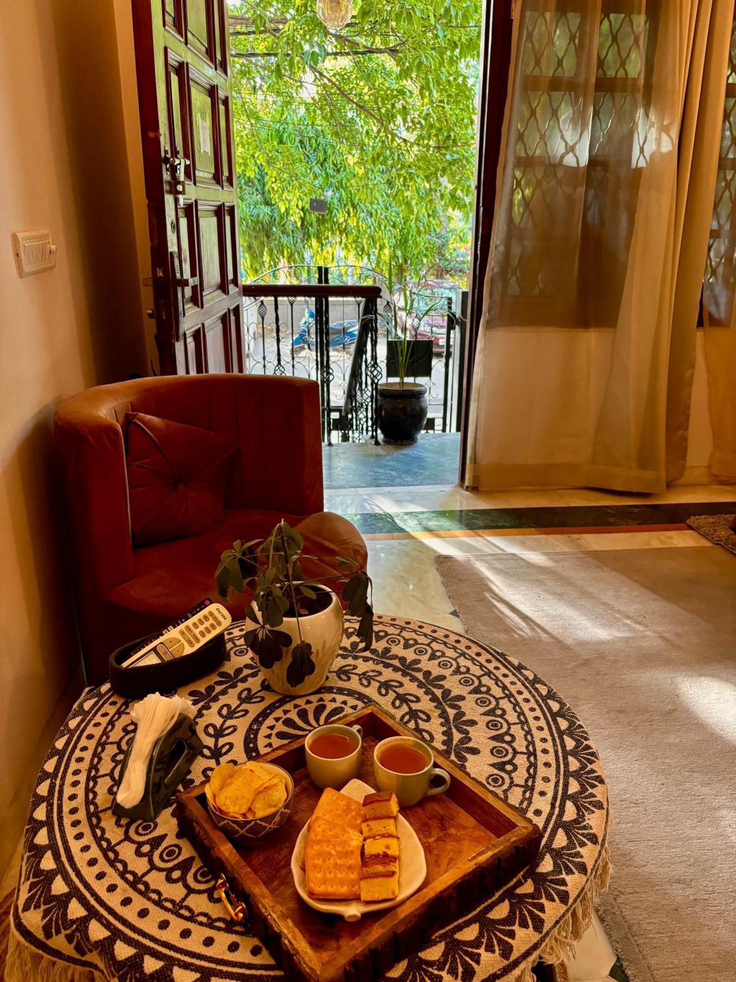 Atharva'S Homestay By Goaround Homes - Nehru Enclave Metro, South Delhi Nuova Delhi Esterno foto