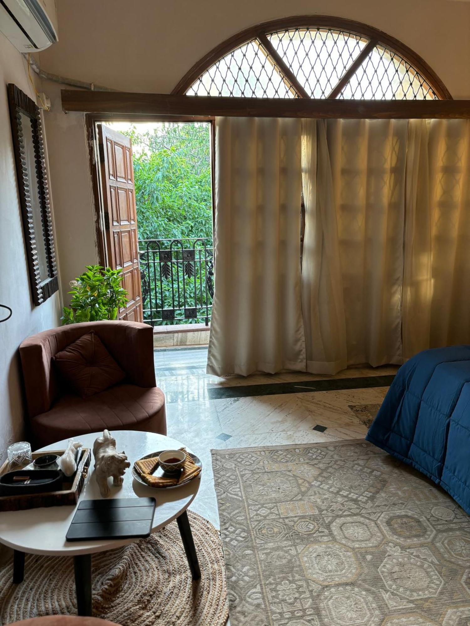 Atharva'S Homestay By Goaround Homes - Nehru Enclave Metro, South Delhi Nuova Delhi Esterno foto