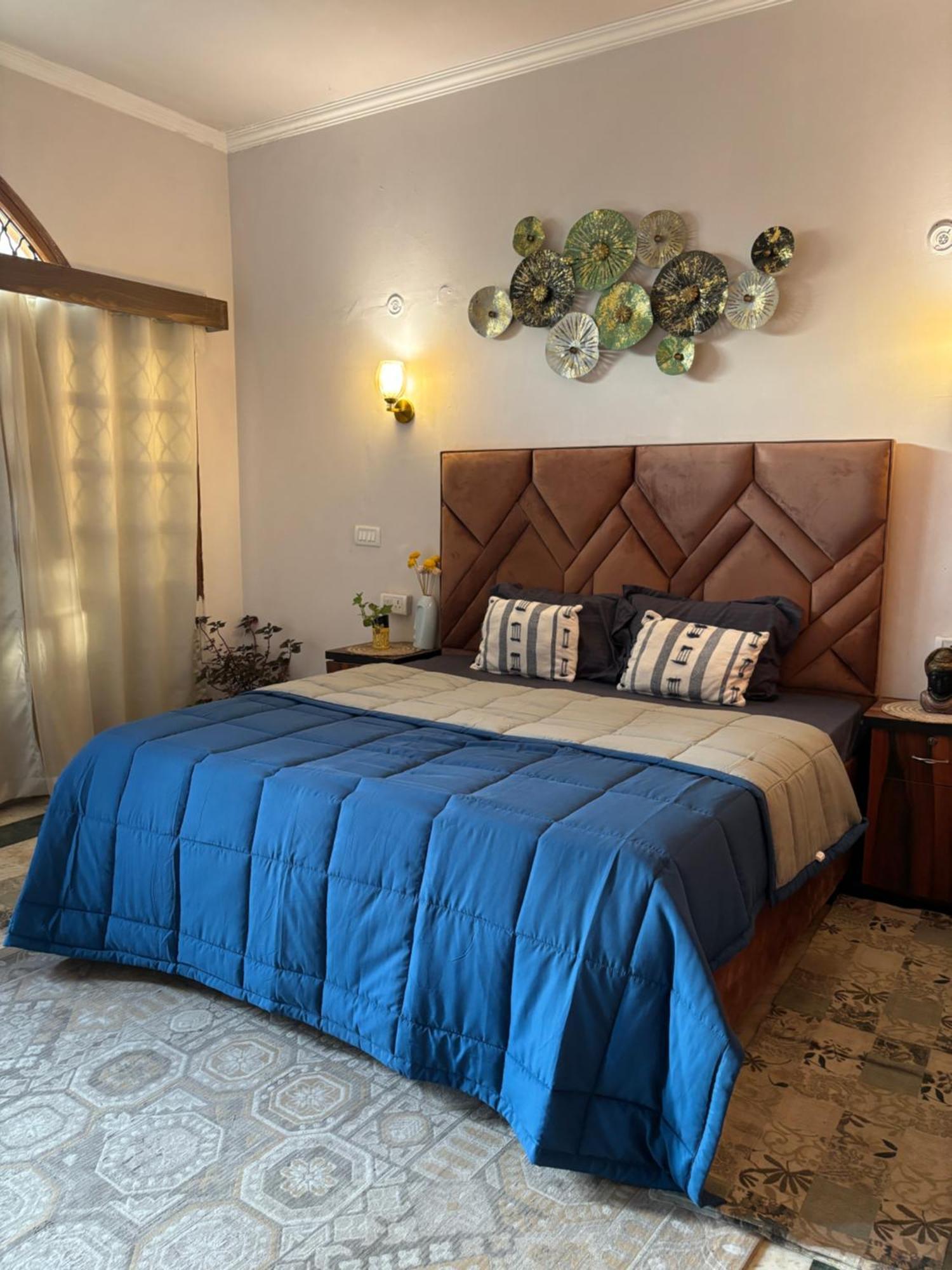 Atharva'S Homestay By Goaround Homes - Nehru Enclave Metro, South Delhi Nuova Delhi Esterno foto