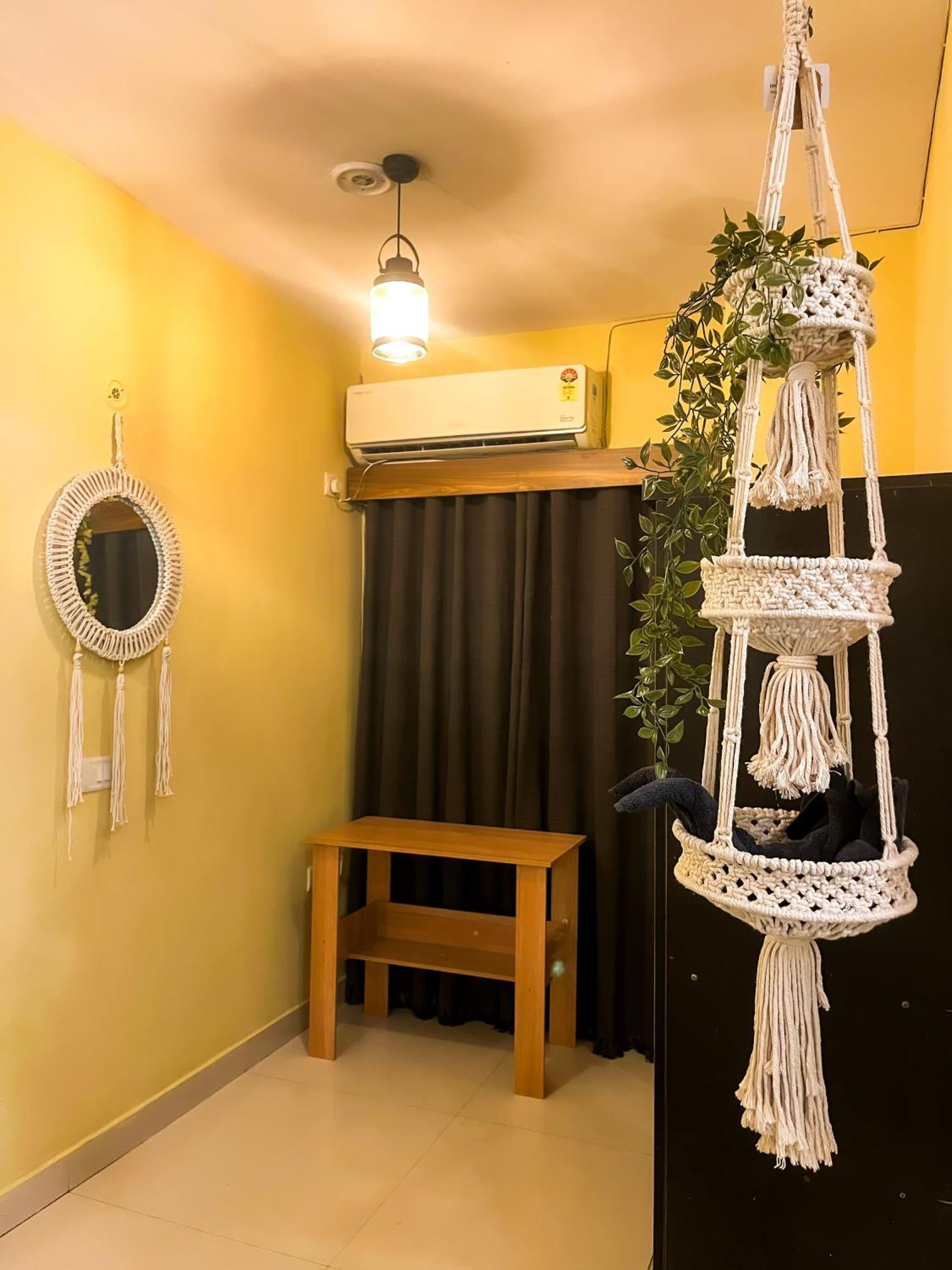 Atharva'S Homestay By Goaround Homes - Nehru Enclave Metro, South Delhi Nuova Delhi Esterno foto