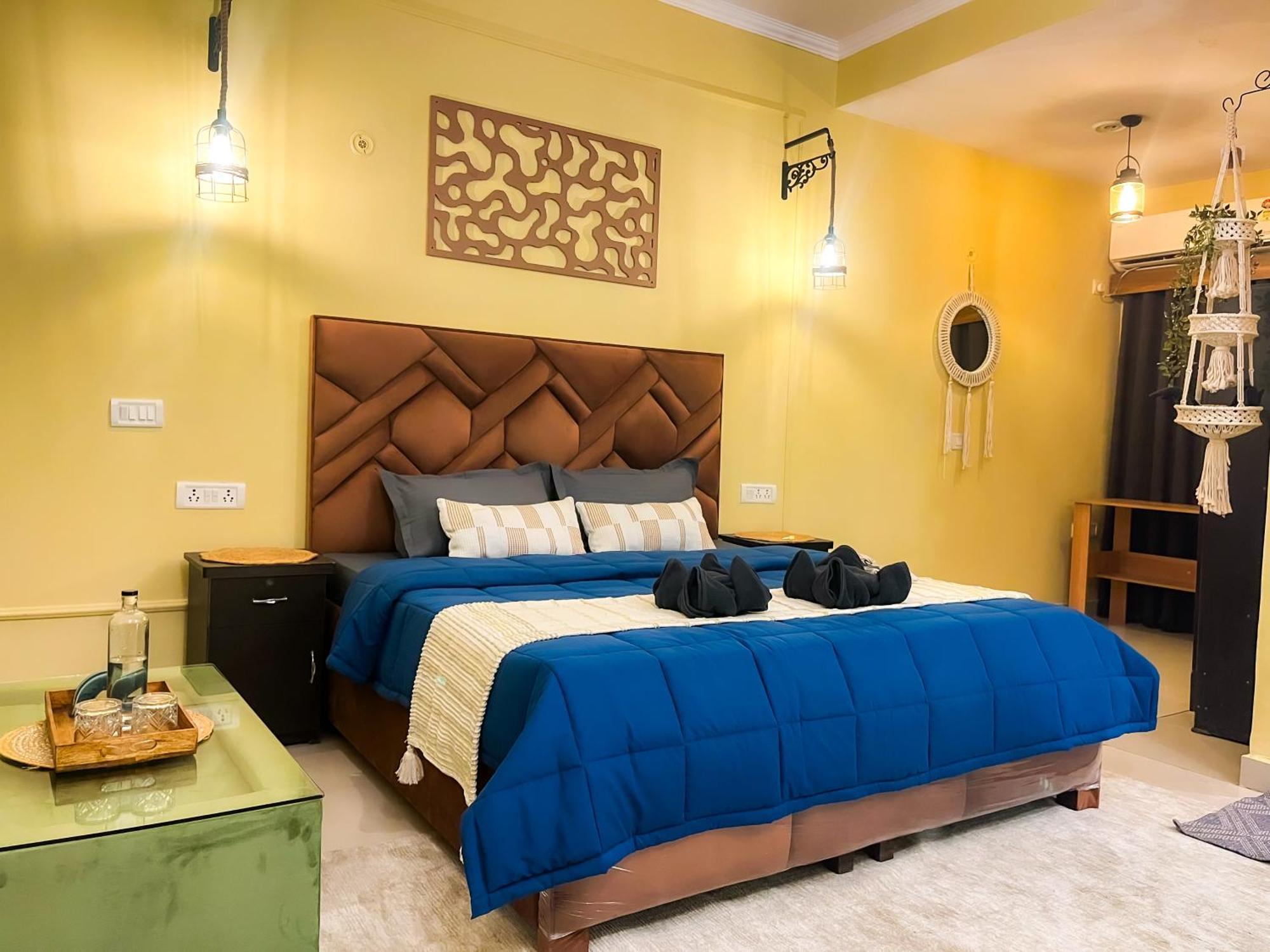 Atharva'S Homestay By Goaround Homes - Nehru Enclave Metro, South Delhi Nuova Delhi Esterno foto