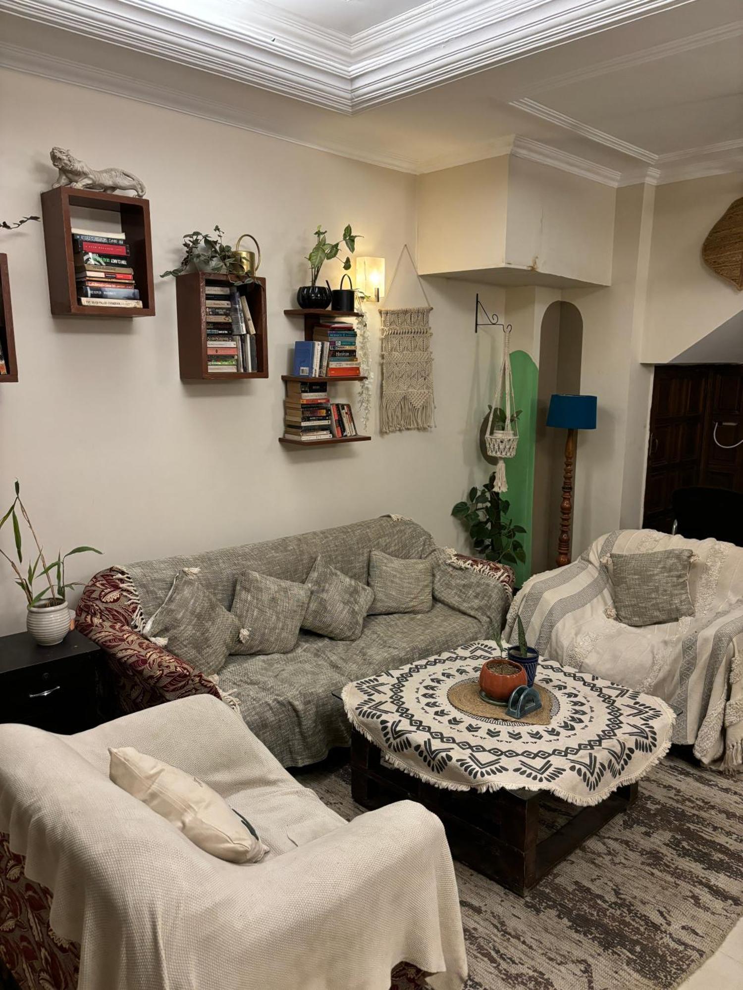 Atharva'S Homestay By Goaround Homes - Nehru Enclave Metro, South Delhi Nuova Delhi Esterno foto