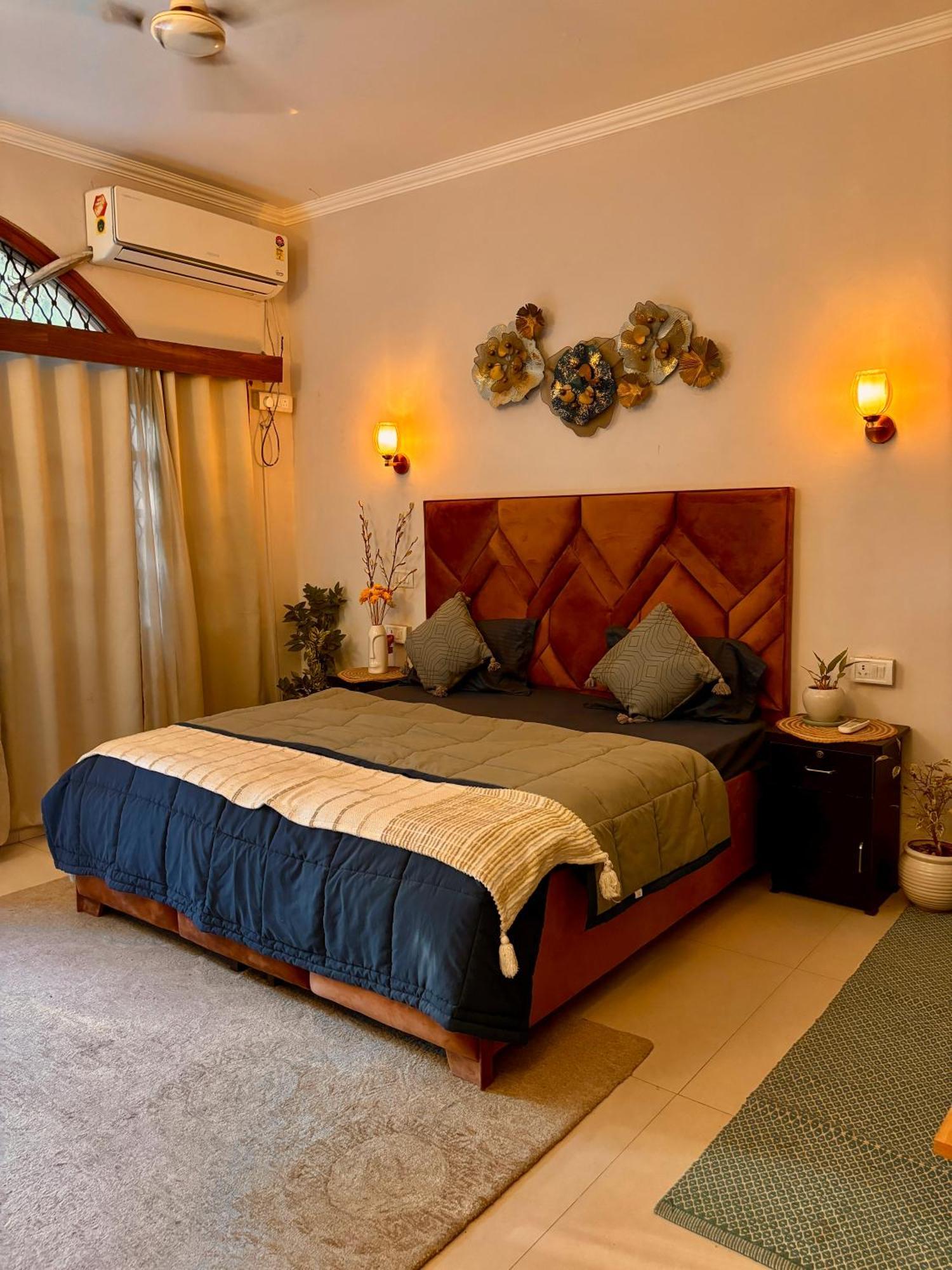 Atharva'S Homestay By Goaround Homes - Nehru Enclave Metro, South Delhi Nuova Delhi Esterno foto