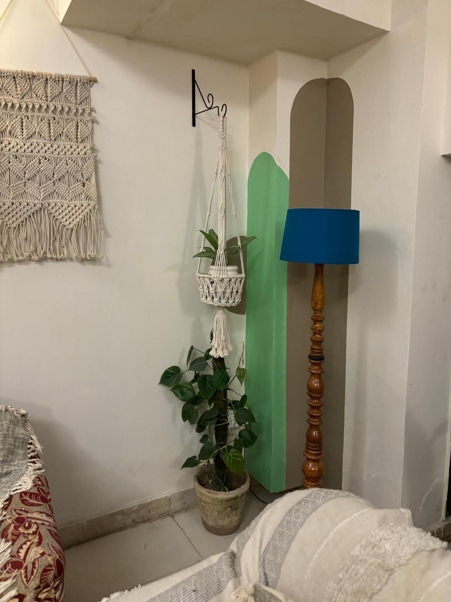 Atharva'S Homestay By Goaround Homes - Nehru Enclave Metro, South Delhi Nuova Delhi Esterno foto